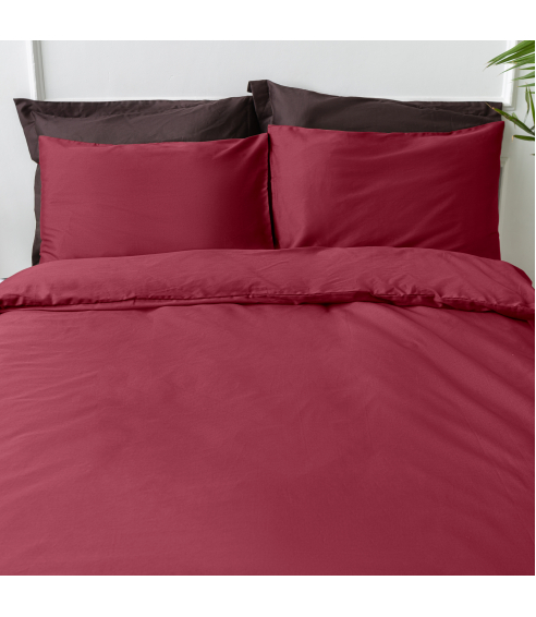 Premium Satiinipussilakanasetti „Maroon“. Satiinipussilakanasetti