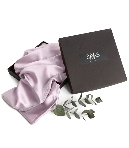 Silkkinen tyynyliina „Perfume“. Silkkityynyliina