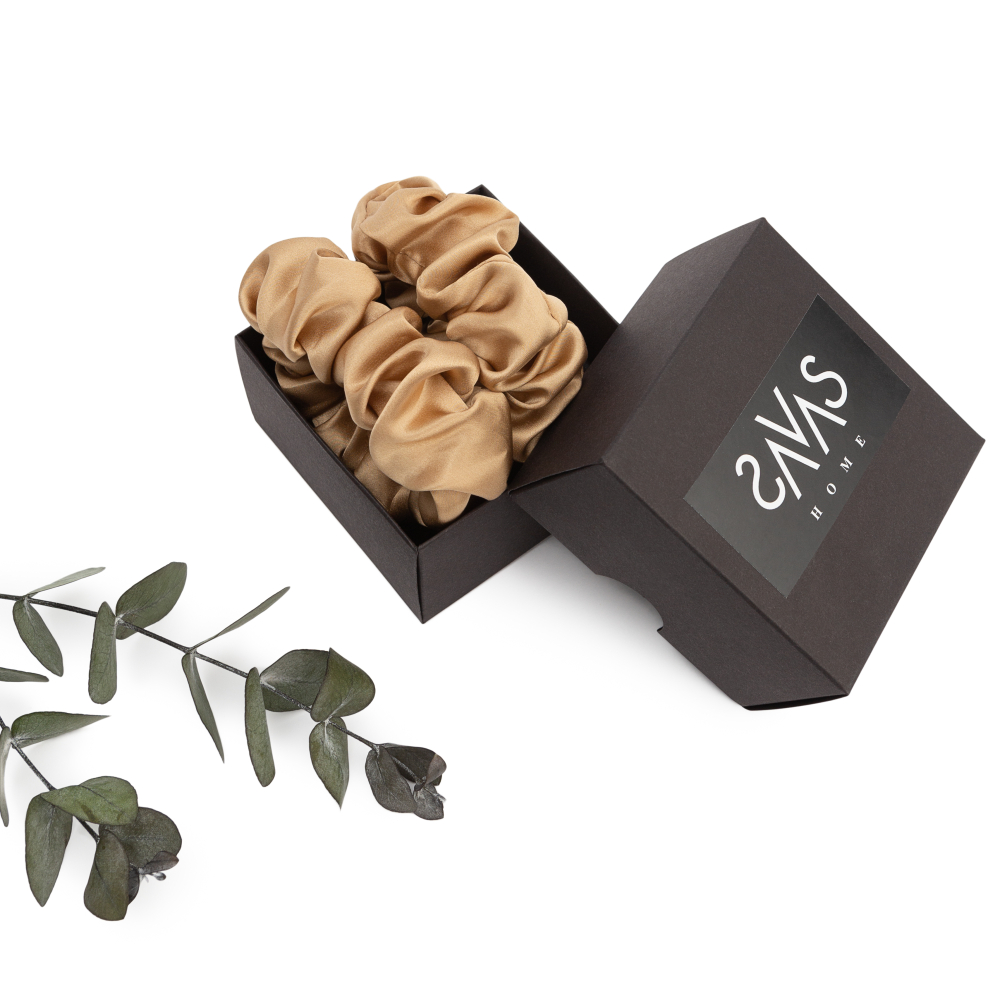 Silkki scrunchie „Sandstone“. Hiuslenkit