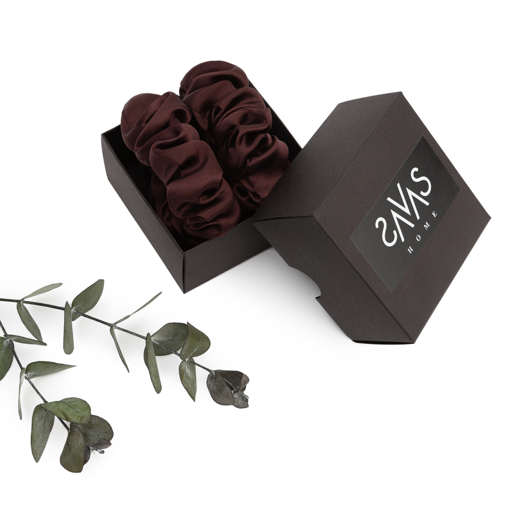 Silkki scrunchie „Hickory“. Hiuslenkit