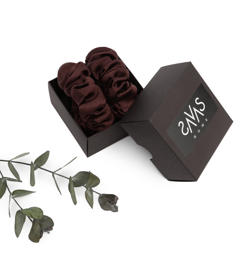 Silkki scrunchie „Hickory“. Hiuslenkit