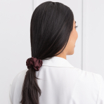 Silkki scrunchie „Hickory“. Hiuslenkit