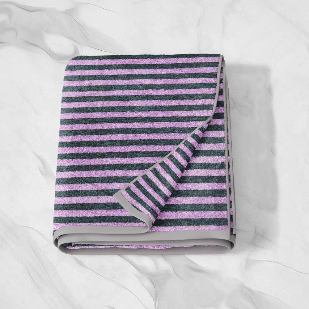 Kylpypyyhe „Violet“. Pyyhkeet