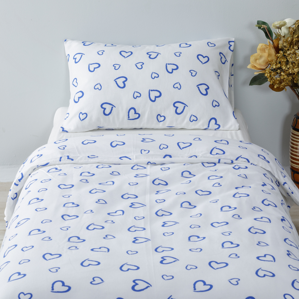 Lasten pussilakanasetti „Blue love“. Lasten pussilakanasetti, 110x140 cm