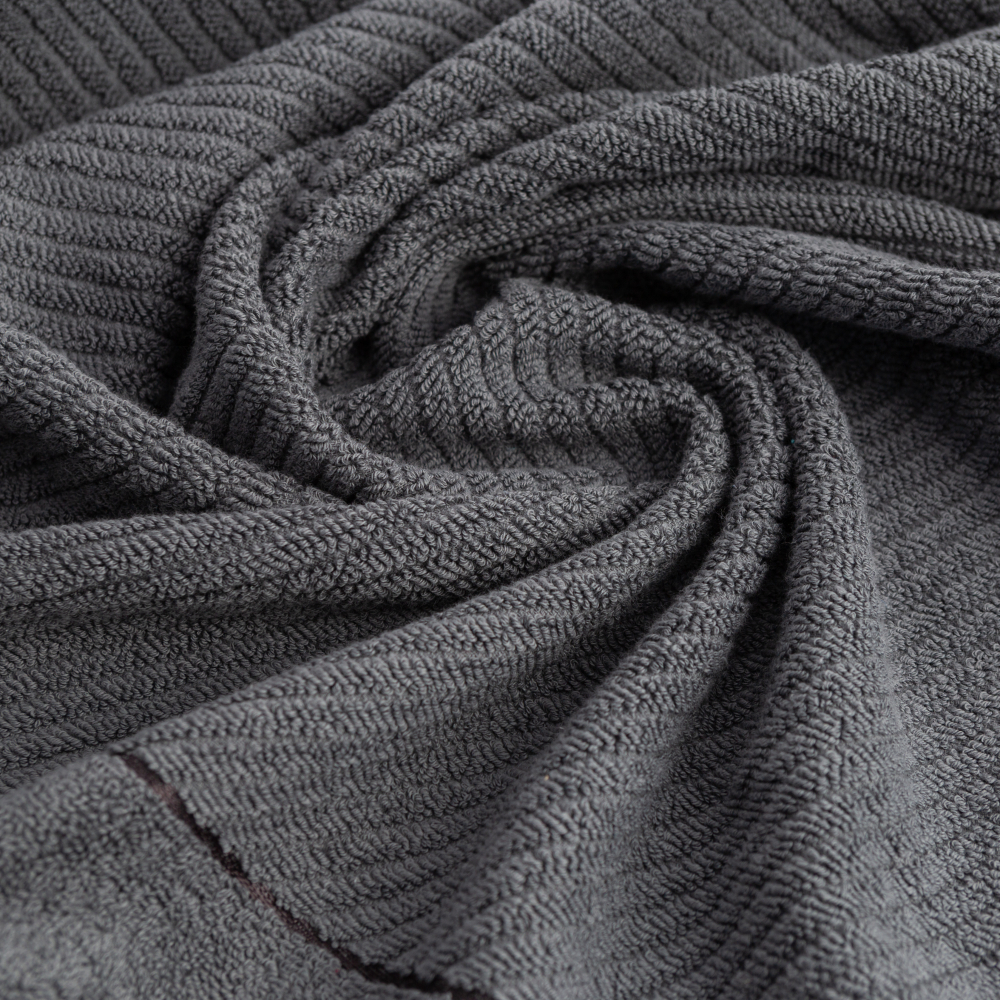 Kylpypyyhe „Dark grey“. Pyyhkeet