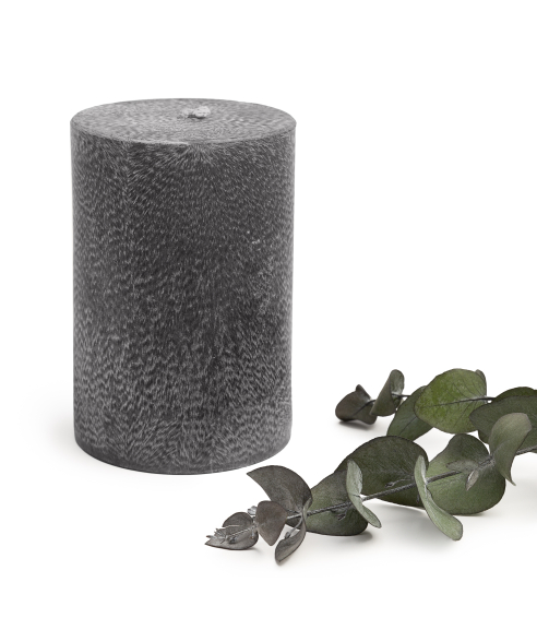 Rankų darbo apvali žvakė „Onyx“ 1 vnt.. Kynttilät