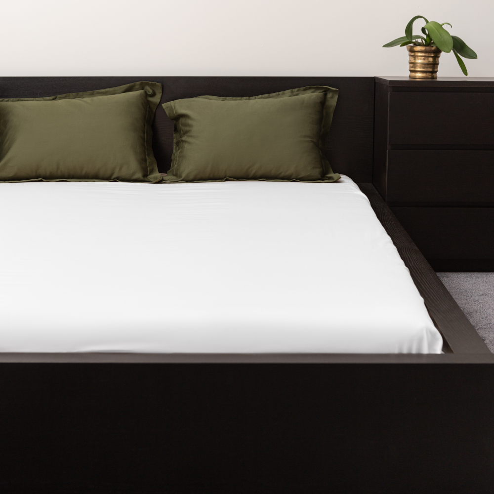 Satiini muotoonommeltu lakana „Classic White“. Muotoonommeltu lakana, 90x200 cm, 140x200 cm, 160x200 cm, 180x200 cm