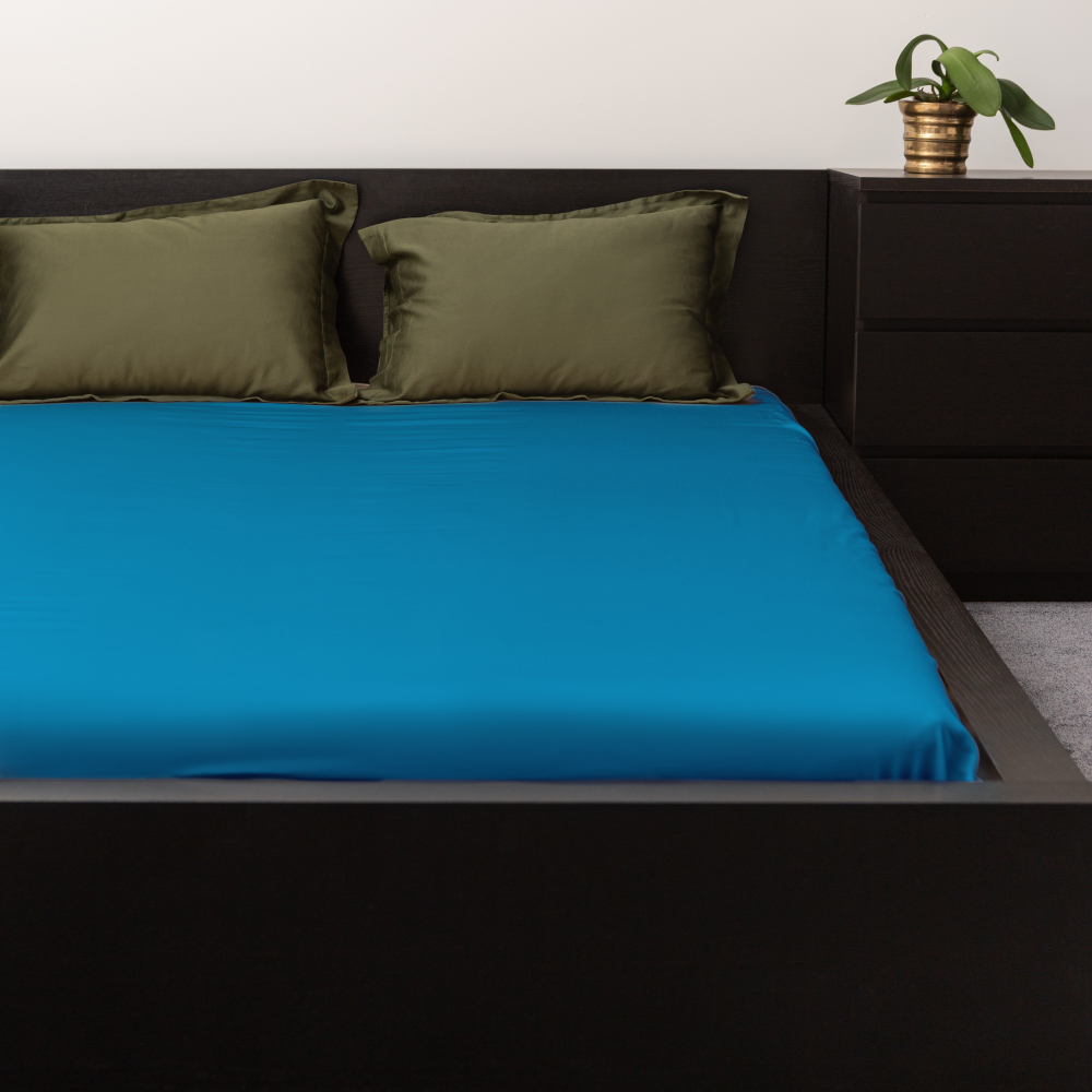 Satiini muotoonommeltu lakana „Turquoise“. Muotoonommeltu lakana, 80x200 cm, 90x200 cm, 120x200 cm, 140x200 cm, 160x200 cm, 180x200 cm