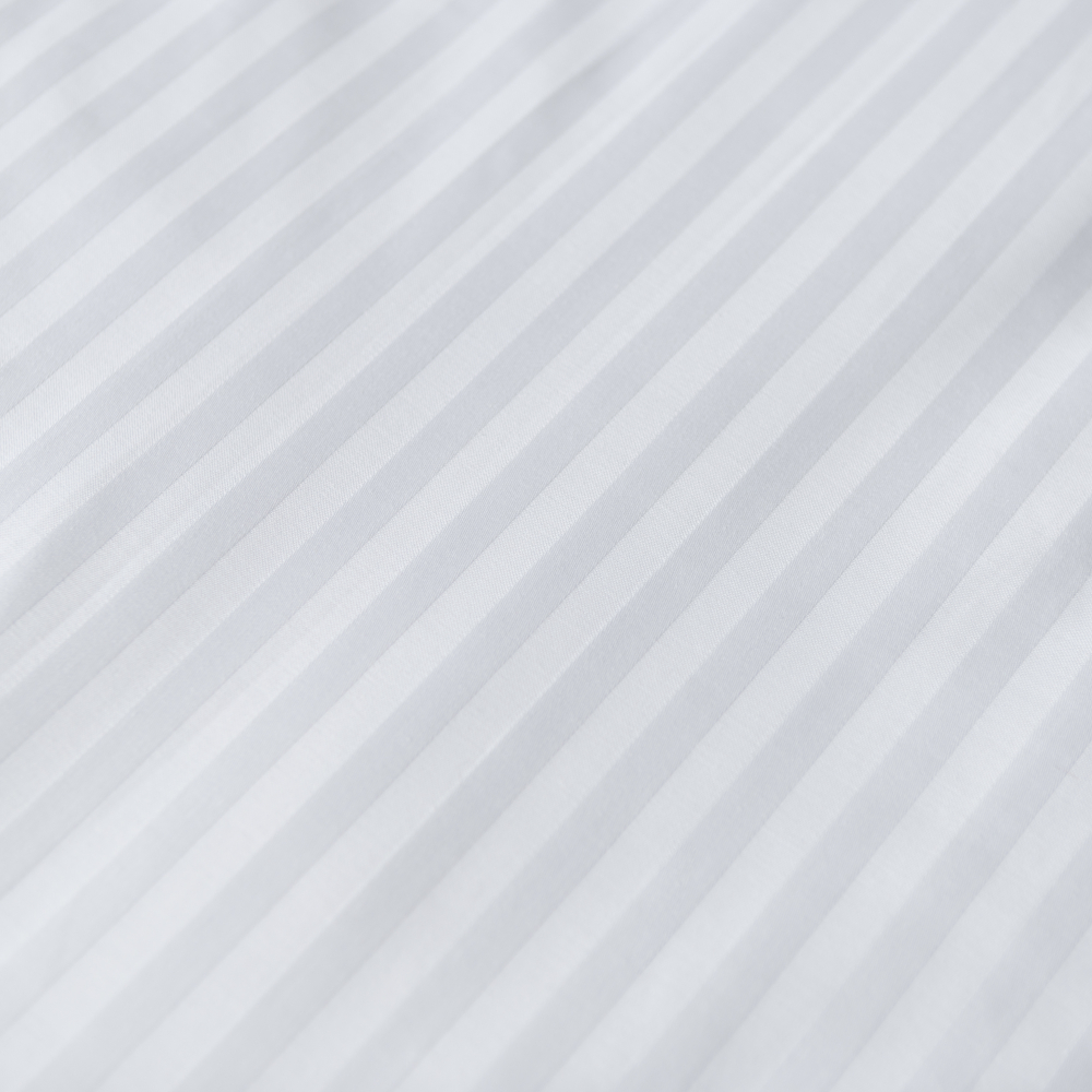 Premium satiinipussilakanasetti „Stripe 2 cm“. Satiinipussilakanasetti, 140x200 cm