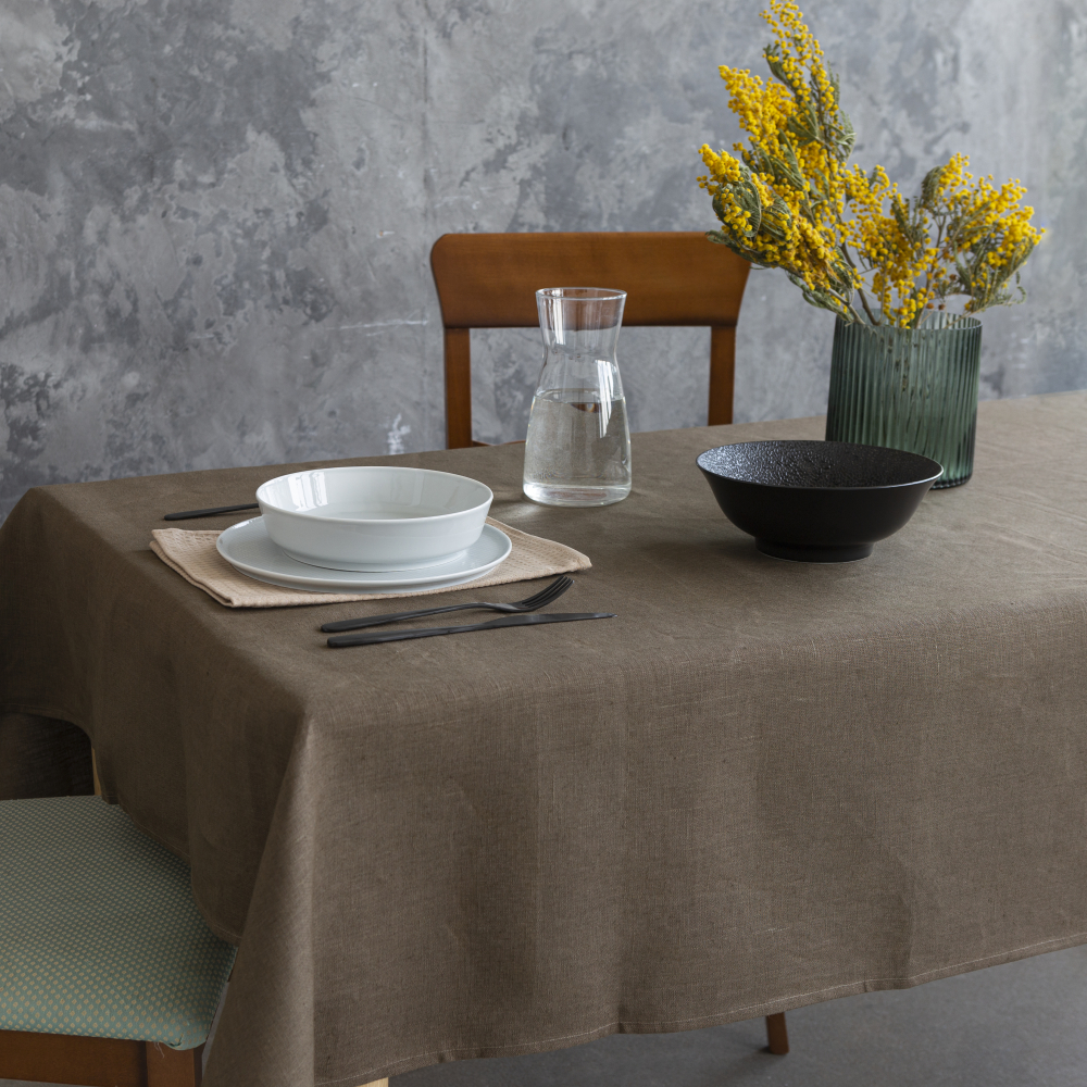 Pöytäliina „Linen brown“. Pellavapöytäliinat, 140x140 cm, 140x300 cm