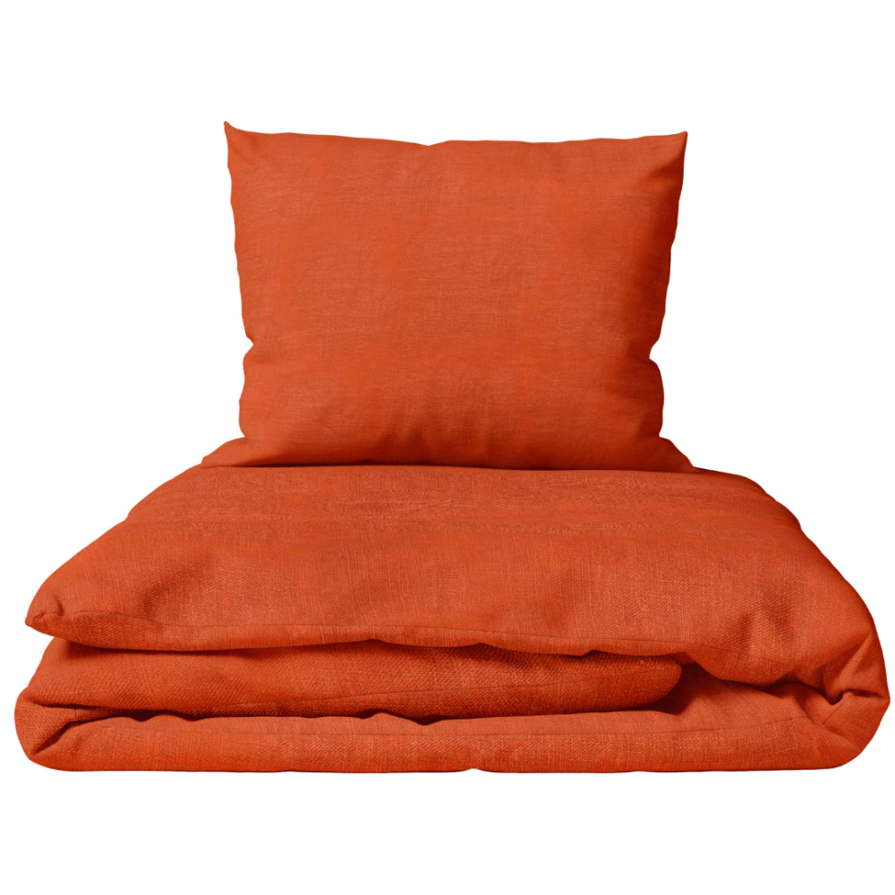 Pellava pussilakanasetti „Linen Orange“. Pellava pussilakanasetti, 140x200 cm, 200x200 cm, 200x220 cm, 220x240 cm. Kirkkaan oranssi pellavapeitonsuoja ja tyynyliinat ilman kuvioita.