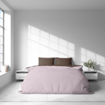 Pussilakanasetti „Brunette Ash Rose“. Ruskea pussilakanasetti, 140x200 cm, 150x210 cm, 160x200 cm, 180x200 cm, 200x200 cm, 200x220 cm, 230x220 cm. Moderni yksivärinen ruskea pussilakanasetti kontrastilla