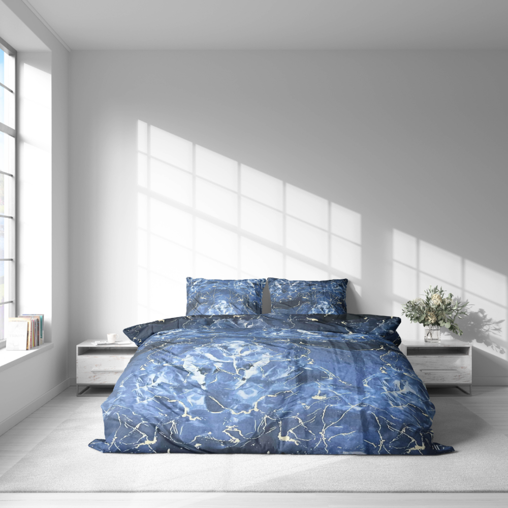 Pussilakanasetti „Cosmic Blue“. Pussilakanasetti 140x200, 140x200 cm, 160x200 cm, 200x200 cm, 200x220 cm, 220x240 cm