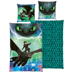 Pussilakanasetti „How to train your dragon“. Lasten pussilakanasetti, 135x200 cm. Sinivihreä pussilakanasetti mustalla lohikäärmeellä ja kirkkaanvihreillä silmillä. Pussilakanasetti „How to train your dragon“. Lasten pussilakanasetti, 135x200 cm. Sinivihreä pussilakanasetti mustalla lohikäärmeellä ja kirkkaanvihreillä silmillä.
