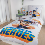 Pussilakanasetti „Paw Patrol“. Lasten pussilakanasetti, 135x200 cm. Vaalea pussilakanasetti ryhmä hau -hahmoilla ja tähystystornikuviolla. Pussilakanasetti „Paw Patrol“. Lasten pussilakanasetti, 135x200 cm. Vaalea pussilakanasetti ryhmä hau -hahmoilla ja tähystystornikuviolla.