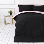 Pussilakanasetti „Pink Panther“. Vaaleanpunainen pussilakanasetti, 140x200 cm, 150x210 cm, 160x200 cm, 180x200 cm, 200x200 cm, 200x220 cm, 230x220 cm. Kaksipuolinen vuodevaatesetti mustalla ja vaaleanpunaisella puolella.