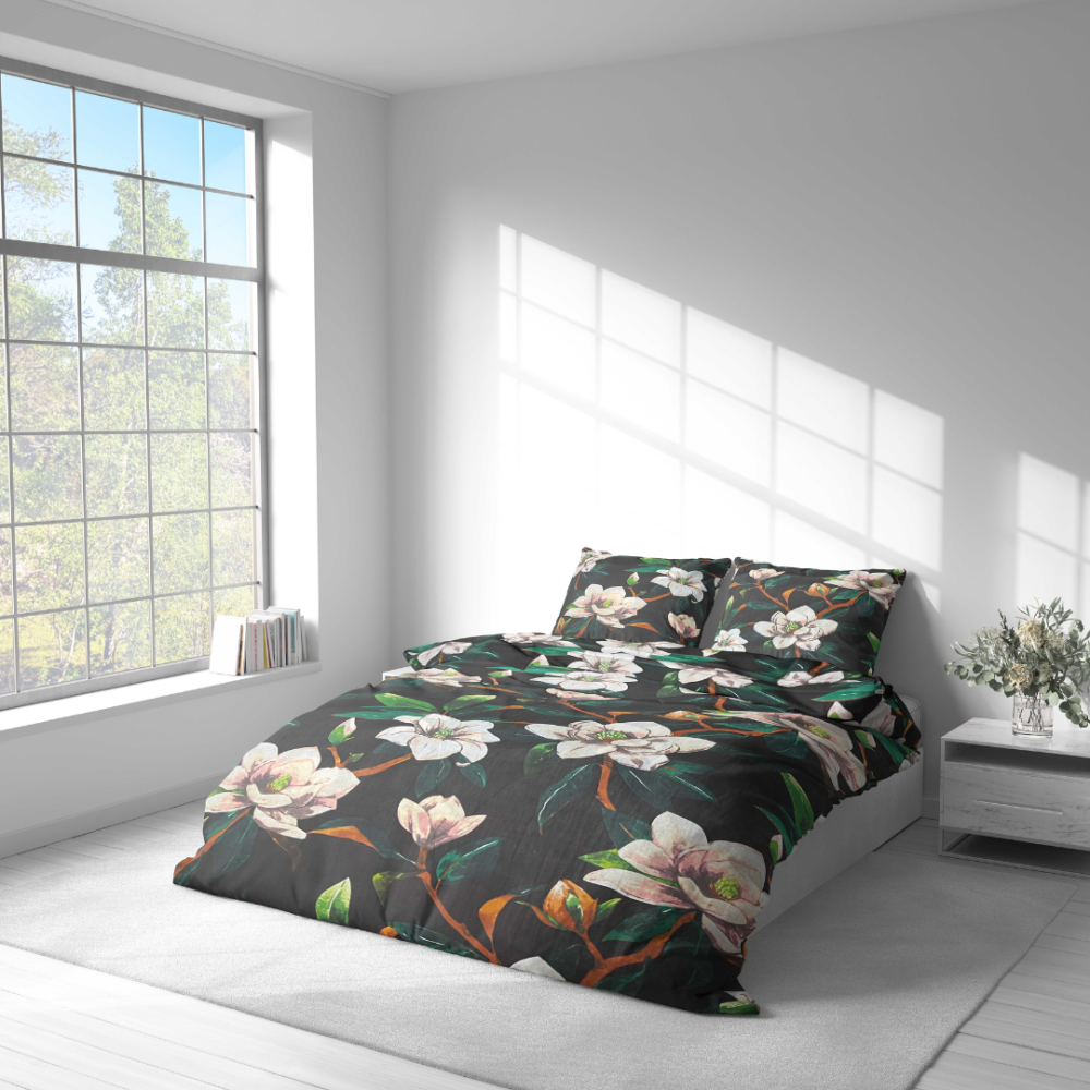 Pussilakanasetti „Soft Magnolia“. Puuvilla pussilakanasetti, 140x200 cm, 200x200 cm, 200x220 cm, 220x240 cm. Tyylikäs vuodevaatesetti kirkkaan vihreillä magnolioilla.
