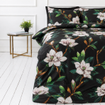 Pussilakanasetti „Soft Magnolia“. Vihreä pussilakanasetti, 140x200 cm, 150x210 cm, 160x200 cm, 180x200 cm, 200x200 cm, 200x220 cm, 240x220 cm. Tyylikäs vuodevaatesetti kirkkaan vihreillä magnolioilla. Pussilakanasetti „Soft Magnolia“. Vihreä pussilakanasetti, 140x200 cm, 150x210 cm, 160x200 cm, 180x200 cm, 200x200 cm, 200x220 cm, 240x220 cm. Tyylikäs vuodevaatesetti kirkkaan vihreillä magnolioilla.