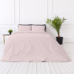 Percale pussilakanasetti „Shell Percale“. Yksivärinen pussilakana, 140x200 cm, 150x210 cm, 160x200 cm, 180x200 cm, 200x200 cm, 200x220 cm, 240x220 cm. Hellä vaaleanpunainen yhtenäinen vuodevaatesetti. Percale pussilakanasetti „Shell Percale“. Yksivärinen pussilakana, 140x200 cm, 150x210 cm, 160x200 cm, 180x200 cm, 200x200 cm, 200x220 cm, 240x220 cm. Hellä vaaleanpunainen yhtenäinen vuodevaatesetti.