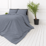 Percale pussilakanasetti „Tradewinds Percale“. Pussilakanasetti 150x210, 140x200 cm, 150x210 cm, 160x200 cm, 180x200 cm, 200x200 cm, 200x220 cm, 240x220 cm. Siniharmaa pussilakana ilman koristekuvioita. Percale pussilakanasetti „Tradewinds Percale“. Pussilakanasetti 150x210, 140x200 cm, 150x210 cm, 160x200 cm, 180x200 cm, 200x200 cm, 200x220 cm, 240x220 cm. Siniharmaa pussilakana ilman koristekuvioita.