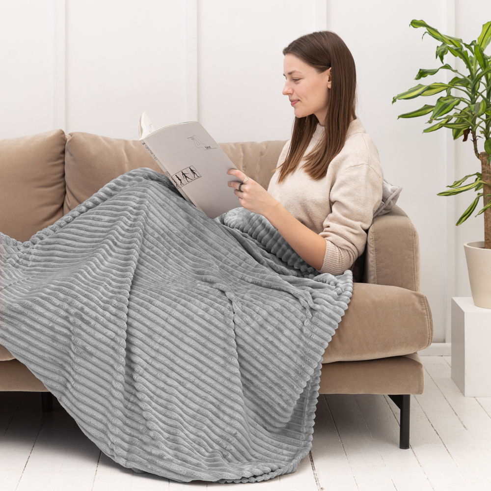 Viltti „Steel Tint fleece blanket“. Viltit, 200x220 cm