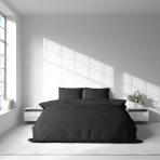 Premium satiinipussilakanasetti „Black Stripe Satin“. Satiinipussilakanasetti, 140x200 cm, 200x200 cm. Puuvillasetti mustassa sävyssä hienoilla raidoilla.