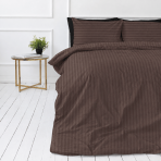Premium satiinipussilakanasetti „Brown Stripe Sateen“. Mako satiini vuodevaatteet, 140x200 cm, 150x210 cm, 160x200 cm, 180x200 cm, 200x200 cm, 200x220 cm, 240x220 cm. Suklaanruskeat vuodevaatteet, joissa vuorottelevat vaaleammat ja tummemmat raidat. Premium satiinipussilakanasetti „Brown Stripe Sateen“. Mako satiini vuodevaatteet, 140x200 cm, 150x210 cm, 160x200 cm, 180x200 cm, 200x200 cm, 200x220 cm, 240x220 cm. Suklaanruskeat vuodevaatteet, joissa vuorottelevat vaaleammat ja tummemmat raidat.