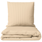 Premium satiinipussilakanasetti „Champagne Stripe Sateen“. Pussilakanasetti 150x210, 140x200 cm, 150x210 cm, 160x200 cm, 180x200 cm, 200x200 cm, 200x220 cm, 240x220 cm. Kermanvaalea hiekan sävyinen vuodevaatesetti hillityllä raitakuviolla