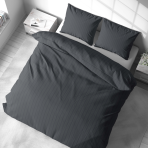 Premium satiinipussilakanasetti „Graphite Stripe Satin“. Satiinipussilakanasetti, 140x200 cm, 200x200 cm. Hienostunut raidallinen vuodevaatesetti intensiivisessä harmaassa.