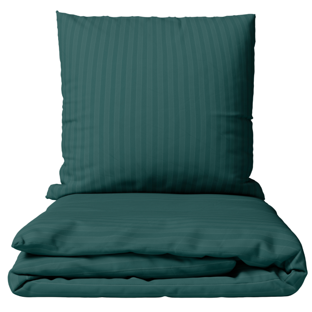 Premium satiinipussilakanasetti „Green Stripe Satin“. Satiinipussilakanasetti, 140x200 cm, 200x200 cm. Tummanvihreä vuodevaatesetti hienoilla pystyriimuilla.