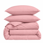 Premium satiinipussilakanasetti „Seashell Pink Stripe Sateen“. Mako satiini vuodevaatteet, 140x200 cm, 150x210 cm, 160x200 cm, 180x200 cm, 200x200 cm, 200x220 cm, 240x220 cm. Vaalean korallinroosa raidallinen pussilakanasetti valoisassa makuuhuoneessa Premium satiinipussilakanasetti „Seashell Pink Stripe Sateen“. Mako satiini vuodevaatteet, 140x200 cm, 150x210 cm, 160x200 cm, 180x200 cm, 200x200 cm, 200x220 cm, 240x220 cm. Vaalean korallinroosa raidallinen pussilakanasetti valoisassa makuuhuoneessa