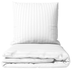 Premium satiinipussilakanasetti „White Stripe Sateen“. Pussilakanasetti 150x210, 140x200 cm, 150x210 cm, 160x200 cm, 180x200 cm, 200x200 cm, 200x220 cm, 240x220 cm. Valkoinen vuodevaatesetti hillityllä kiiltävällä raitakuviolla