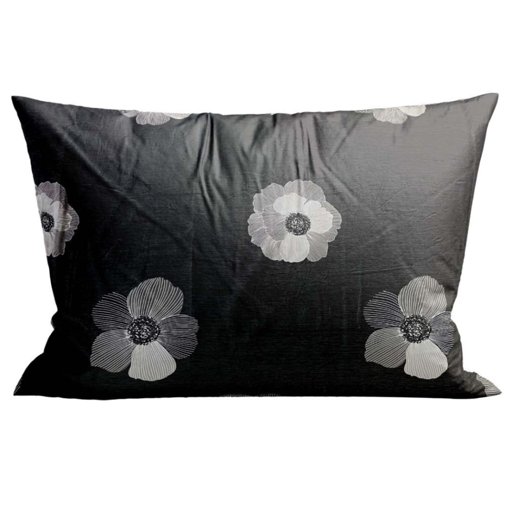 Satiininen tyynyliina „Poppiescape“. Tyynynpäälliset 50x70