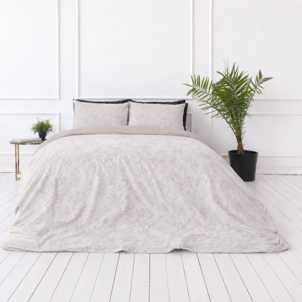 Satiinipussilakanasetti „Sand Damask“. Kuvioitu pussilakanasetti, 140x200 cm, 200x200 cm, 200x220 cm. Ylellinen beige puuvillasatiinipussilakanasarja klassikkokukkakuviolla. Satiinipussilakanasetti „Sand Damask“. Kuvioitu pussilakanasetti, 140x200 cm, 200x200 cm, 200x220 cm. Ylellinen beige puuvillasatiinipussilakanasarja klassikkokukkakuviolla.