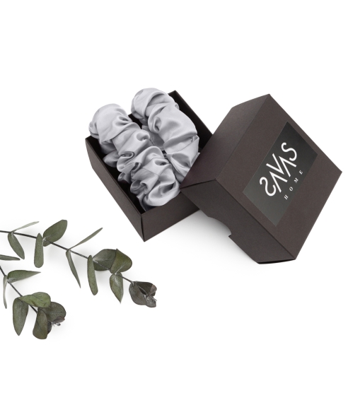Silkki scrunchie „Platinum“. Hiuslenkit