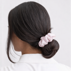Silkki scrunchie „Luxe Pink“. Korut