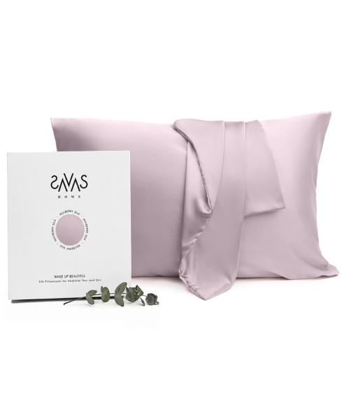 Silkkinen tyynyliina „Perfume“. Silkkityynyliinat