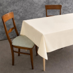 Pöytäliina „Cream Calm Tablecloth“. Puuvillapöytäliinat, 140x200 cm, 140x240cm, 140x300 cm. Vaalea kermanvärinen yksivärinen pöytäliina ilman kuviota
