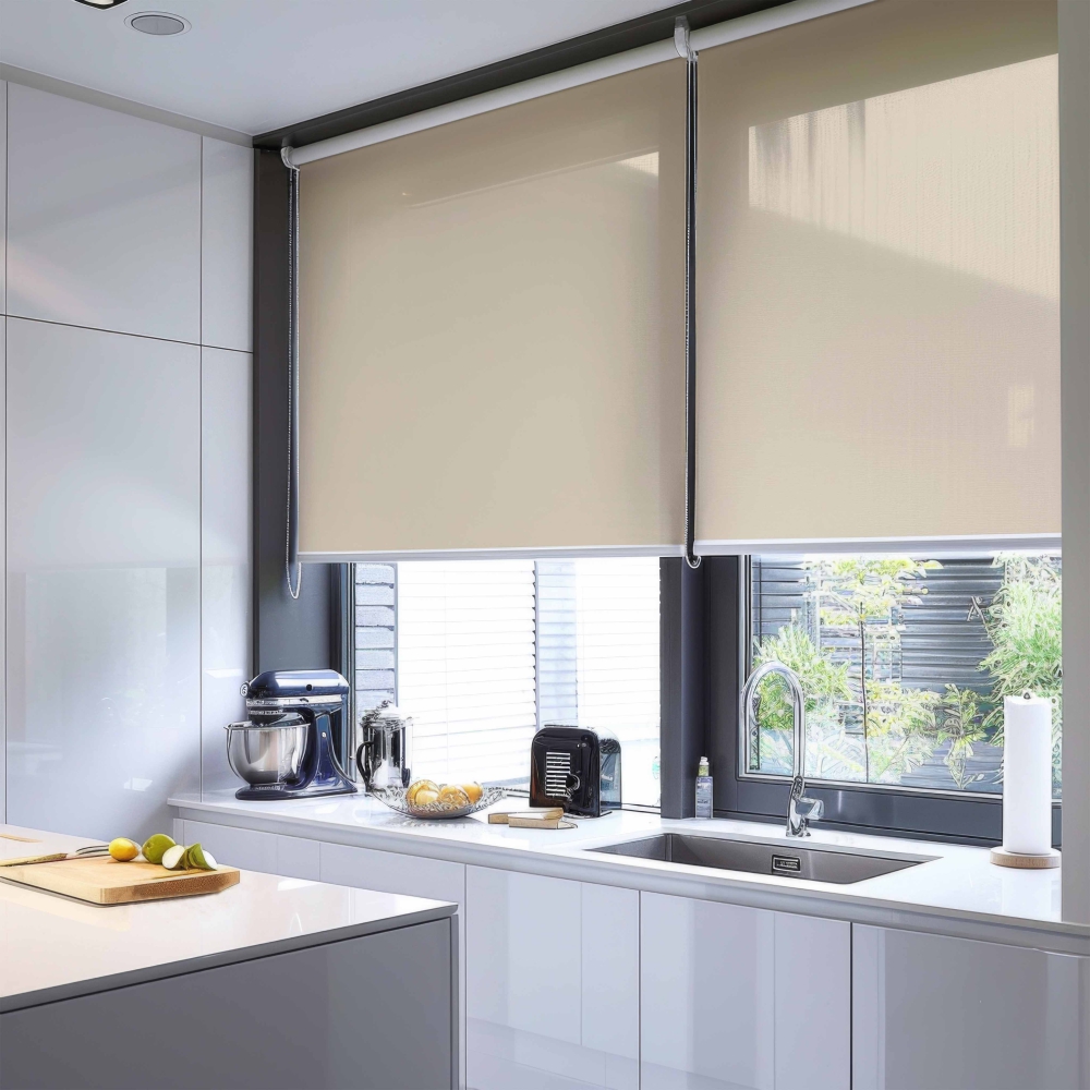 Tamsinantys Roletai „Roll beige blackout“. Verhot, 60x200 cm, 80x200 cm, 100x200 cm, 120x200 cm, 140x200 cm, 160x200 cm, 180x200 cm
