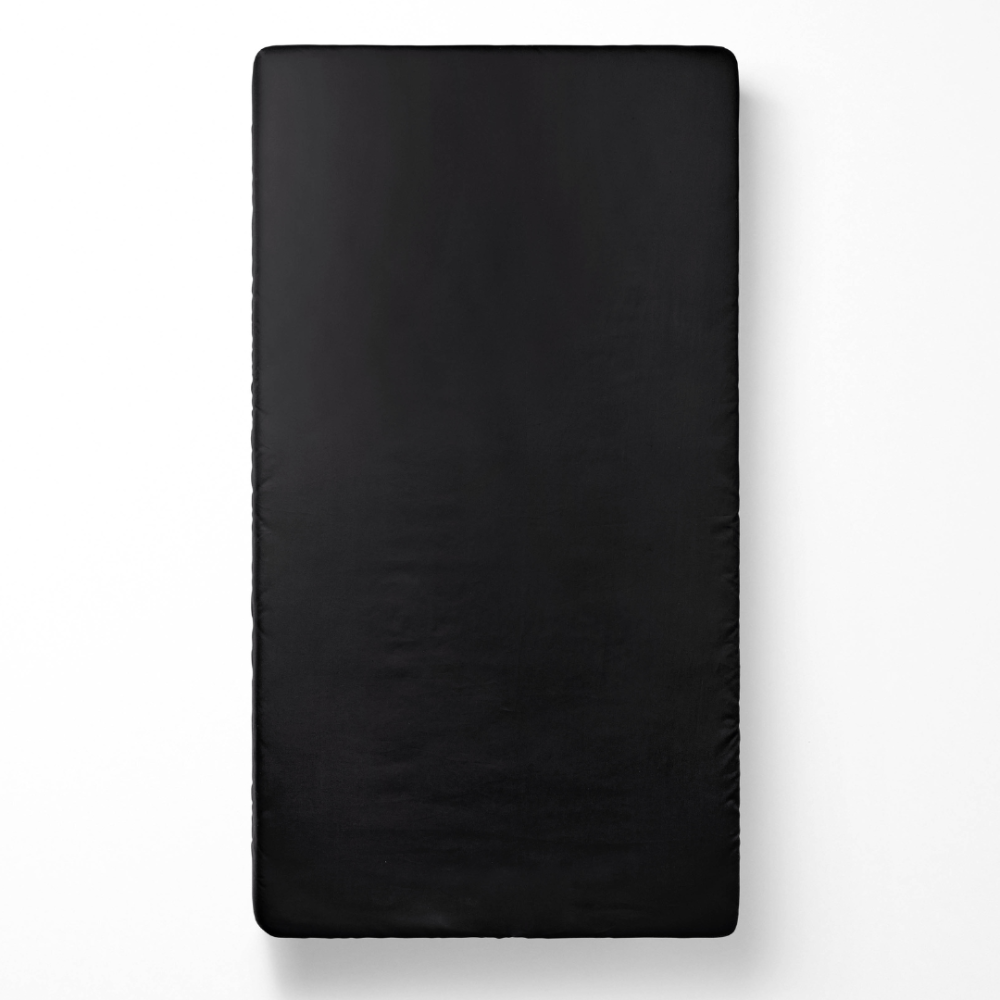 Muotoonommeltu lakana „Black jersey“. Muotoonommeltu lakana 90x200, 90x200 cm, 140x200 cm, 160x200 cm, 180x200 cm, 200x220 cm Muotoonommeltu lakana „Black jersey“. Muotoonommeltu lakana 90x200, 90x200 cm, 140x200 cm, 160x200 cm, 180x200 cm, 200x220 cm