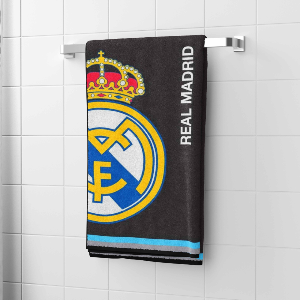 Kylpypyyhe „Real Madrid black towel“. Pyyhkeet, 70x140 cm