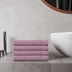 Kylpypyyhe „Royal Grape towel“, 70x140 cm. Pehmeän violetti kylpypyyhe koristeellisella raidallisella reunuksella. Kylpypyyhe „Royal Grape towel“, 70x140 cm. Pehmeän violetti kylpypyyhe koristeellisella raidallisella reunuksella.